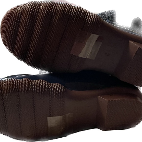 Jessica Carlyle girls size 4 rain boots or snow boots - Picture 4 of 5